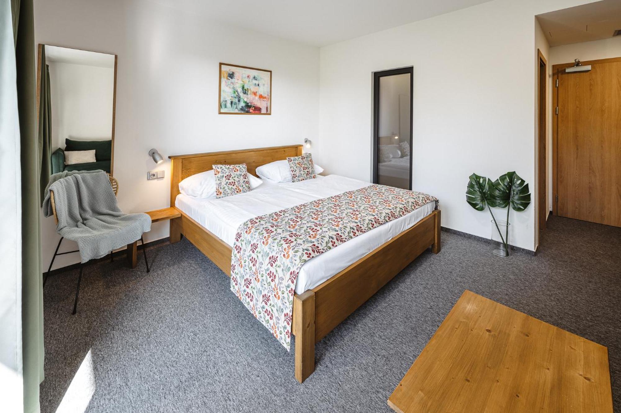 Hotel Frydl Prague Room photo